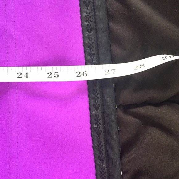 Size L (runs small) URSULA waist trainer - Picture 6 of 6